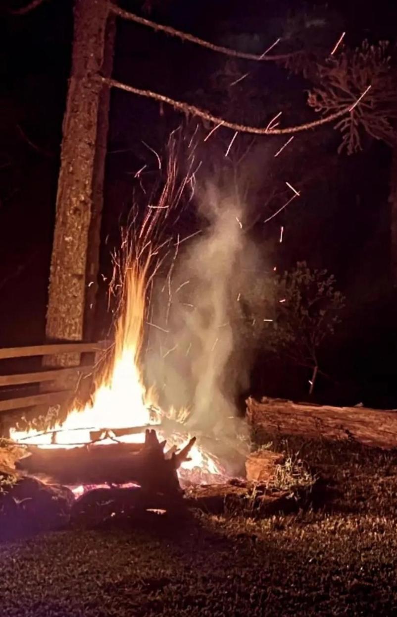 Chales Sitio Anjo Gabriel ウルビシ エクステリア 写真